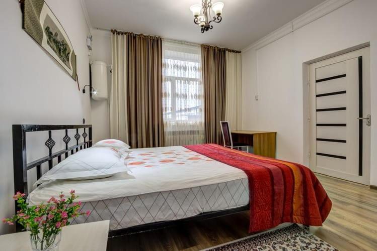 Olive Hotel Kochkor 外观 照片