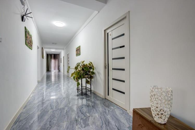 Olive Hotel Kochkor 外观 照片