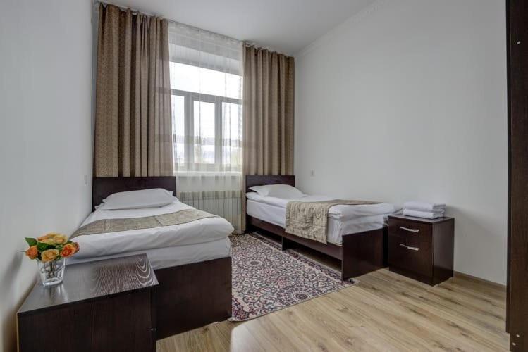 Olive Hotel Kochkor 外观 照片